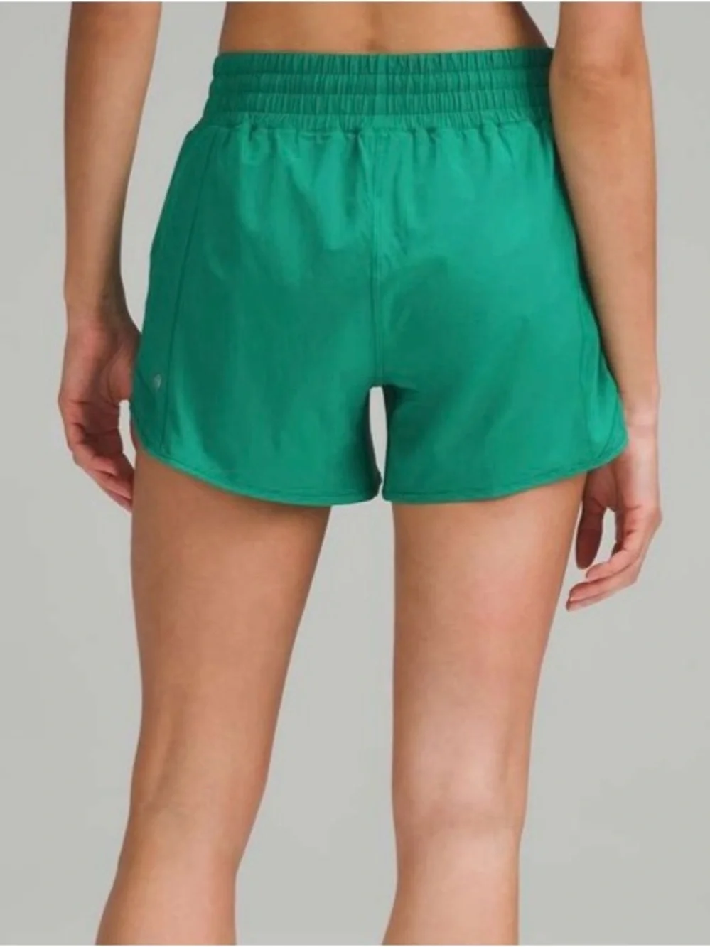 Lululemon Women's Green Hotty Hot High-Rise Lined Shorts